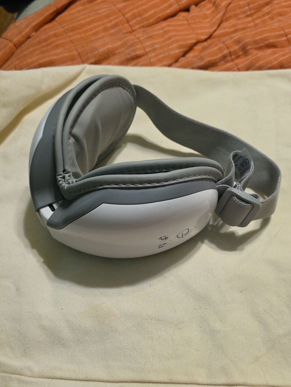 Wireless Gray Eye Massager with Adjustable Strap